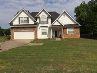 97 Rocky Ct, Hoschton, GA 30548-2394