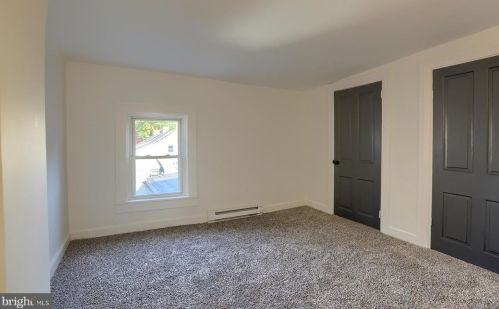 429 Pine St, Lancaster PA  17603-3355 exterior