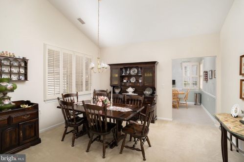 173 Meadowlark Dr, Trenton NJ  08690-3545 exterior