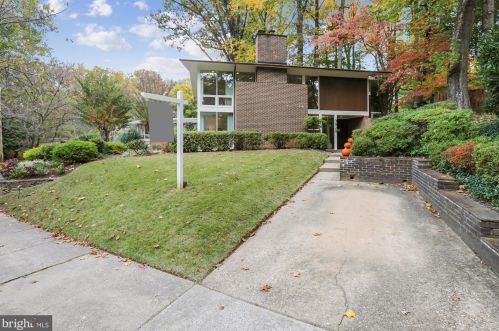 3929 Rickover Rd, Silver Spring, MD 20902-2329