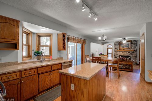 5869 Fernwood St, Saint Paul MN  55126-8405 exterior