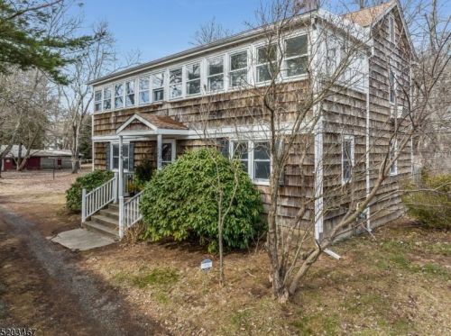 244 Woodfern Rd, Branchburg, NJ 08853-4055