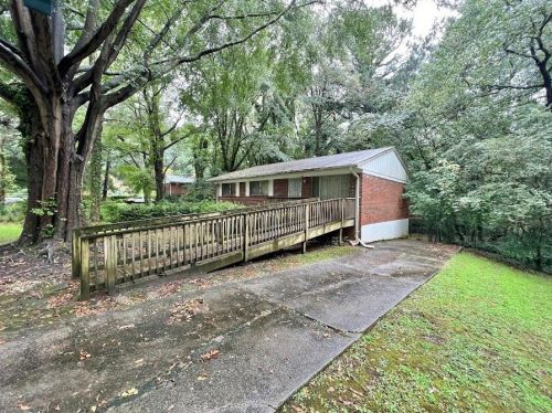 26 Delmoor Dr, Atlanta, GA 30311-1009
