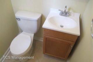 2129 Oakford St, Philadelphia PA  19146-4314 exterior