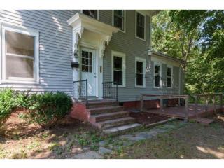 3 Rogers St, Dover, NH 03820-3504