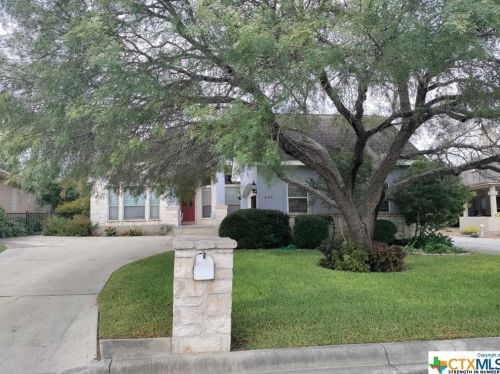 206 Ciela Vis, Seguin TX  78155-5301 exterior