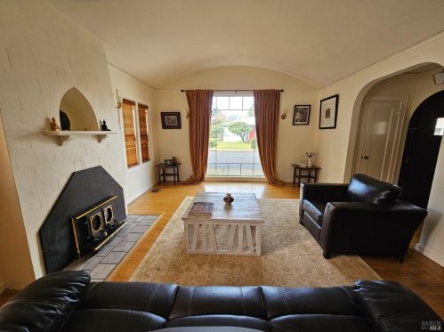 707 Standley St, Ukiah CA  95482-4224 exterior