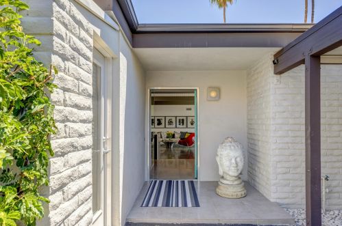 2094 Lagarto Way, Palm Springs, CA 92264-9022