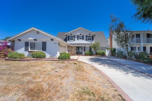 1954 Hanley Ave, Simi Valley, CA 93065-3748