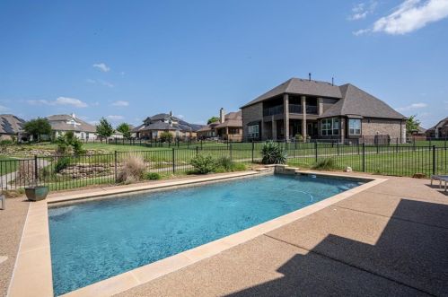 12232 Fairway Meadows Dr, Fort Worth TX  76179-6643 exterior