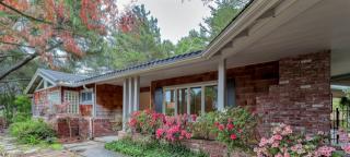 216 Crestview Dr, Orinda, CA 94563-3924