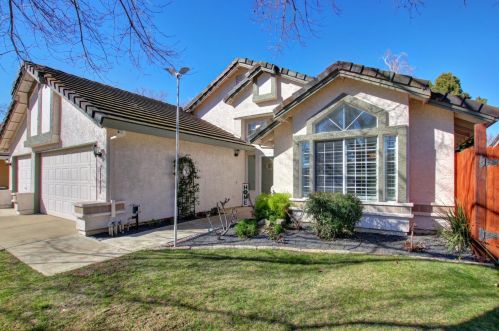 7117 Beaver Falls Way, Elk Grove, CA 95758-4954