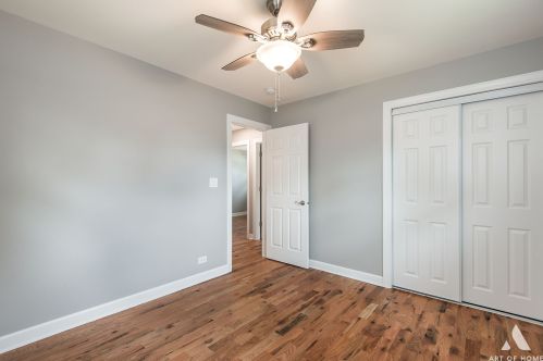 5801 Holmes Ave, Willowbrook IL  60514-1723 exterior