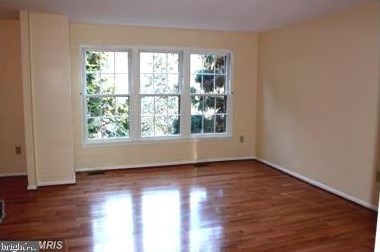 2140 Greenkeepers Ct, Herndon VA  20191-3811 exterior