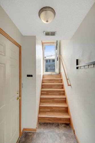 4941 Grenwich Ave, Saint Paul MN  55128-2058 exterior