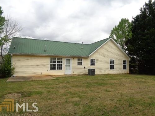626 Regal Rd, Jackson, GA 30233-1794