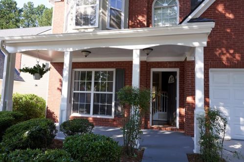 2020 Lisa Springs Dr, Lithonia, GA 30078-2974
