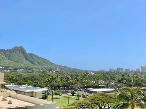 2609 Ala Wai Blvd, Honolulu HI  96815-3964 exterior