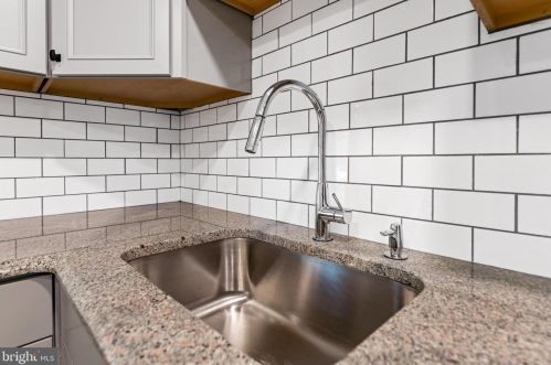 228 Pne St, Lancaster PA  17603-3435 exterior