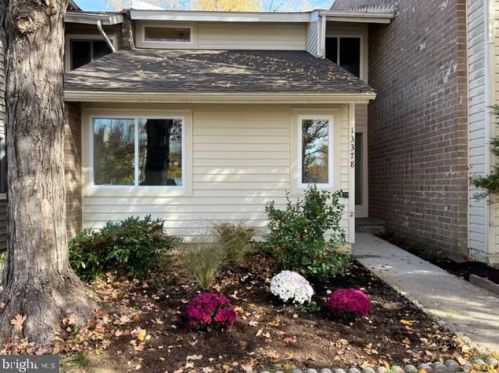13378 Hungerford Pl, Herndon VA  20170-4365 exterior