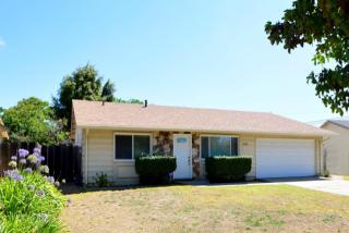 18588 Northridge Dr, Salinas, CA 93906-1905