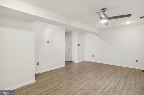 18 Kinsman View Cir, Silver Spring MD 20901-1652 exterior