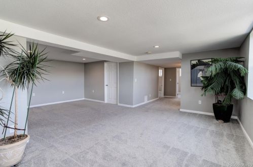 10101 9 Dr, Aurora CO 80215-5766 exterior