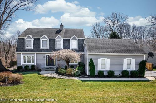 43 Brandywine Way, Middletown, NJ 07748-2536