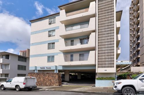 1642 Kewalo St, Honolulu HI  96822-3163 exterior