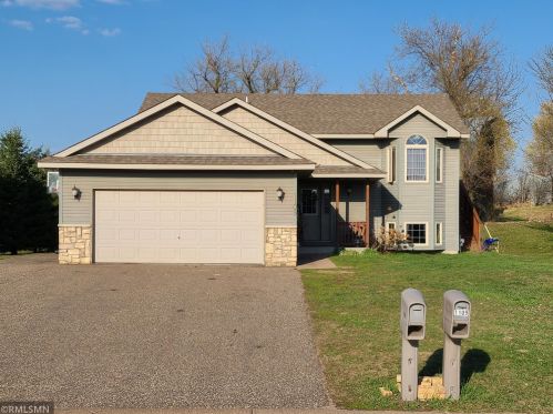 1108 Pond View Dr, Day, MN 55006-3234