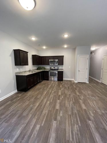 1893 Millstream Holw, Conyers GA  30012-3597 exterior