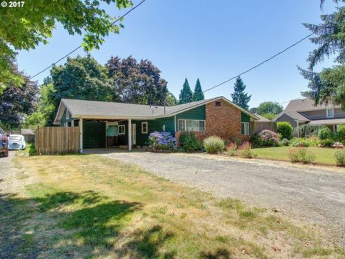 3400 7th St, Hubbard, OR 97032-9621