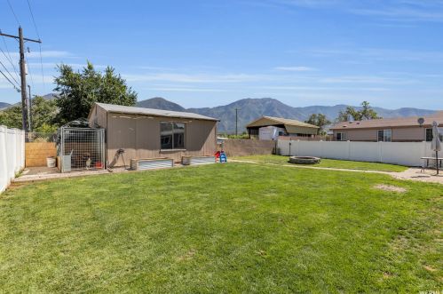 819 300, Woodland Hills UT 84653-9423 exterior