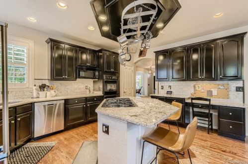 19113 Fair Dr, Aurora CO 80016-6176 exterior