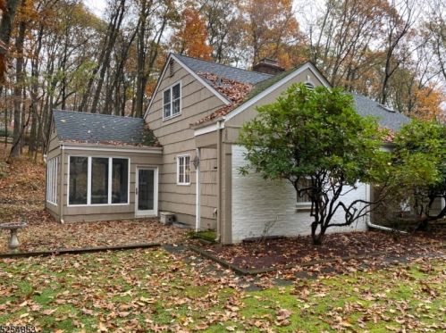 1 High Ridge Rd, Dover, NJ 07869-4567