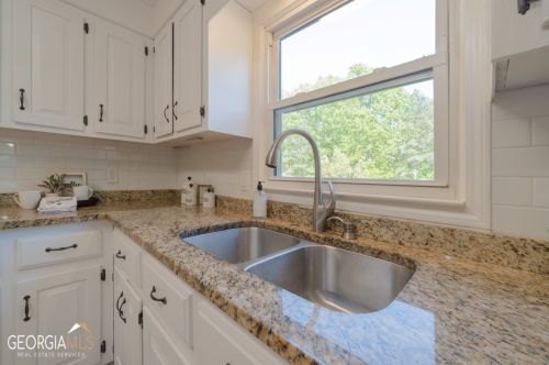 1308 Cross Plains Hulett Rd, Carrollton GA  30116-6643 exterior