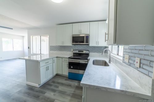 86-190 Moelima Pl, Nanakuli, HI 96792-4402