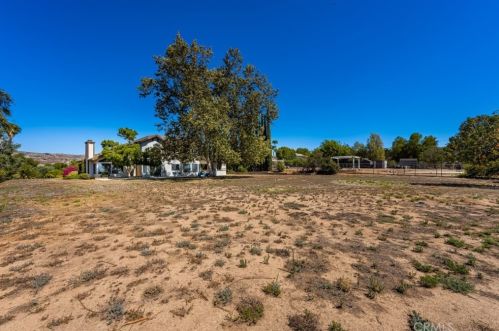 8079 Golden Star Ave, Riverside CA  92506-5710 exterior