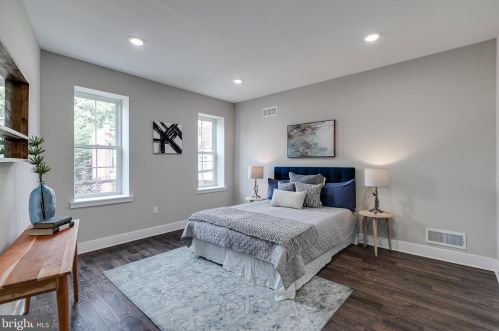 1013 24th St, Philadelphia PA  19146-2543 exterior