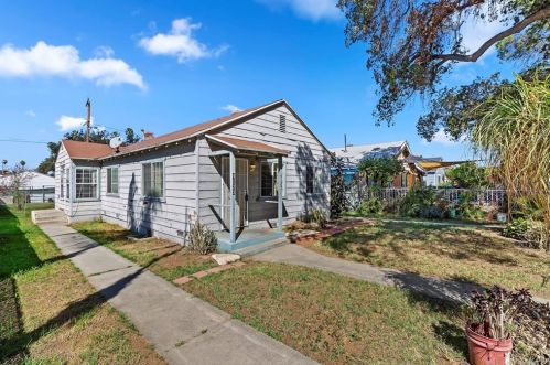 4123 Dwight Ave, Riverside CA  92507-5251 exterior