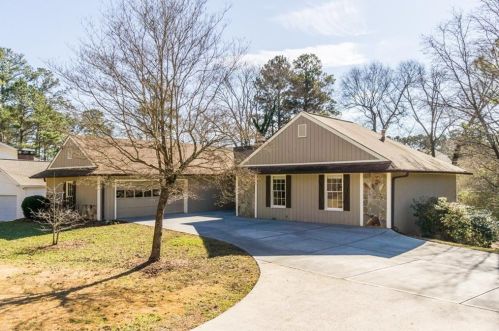 2894 Dellinger Dr, Marietta, GA 30062-4710