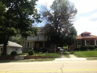 906 Parks Ave, Joliet, IL 60436-2033