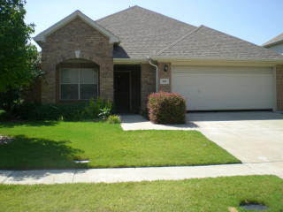 209 Mapleshade Dr, Mckinney TX  75071-4721 exterior