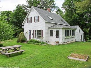 22 Dodge Rd, Edgecomb, ME 04556-3106
