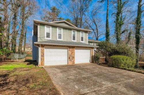 910 Andover Ct, Holly Springs, GA 30188-1824