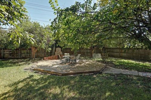 4633 Selkirk Dr, Fort Worth TX  76109-5243 exterior