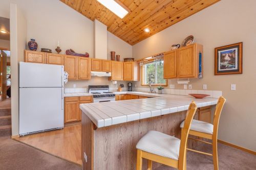14236 Wolfgang Rd, Truckee CA  96161-6903 exterior