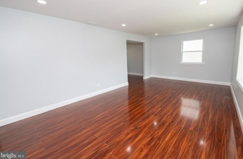 1865 Greymont St, Philadelphia PA  19116-3829 exterior