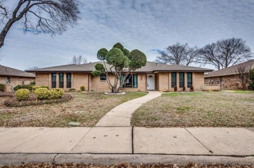 765 Juniper Ln, Lewisville, TX 75077-2835