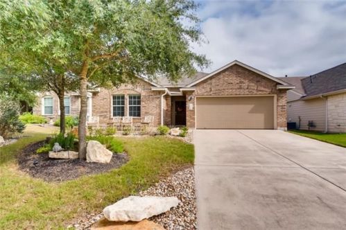 304 Camelia Pkwy, Uhland TX  78640-5958 exterior